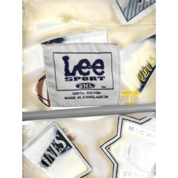 Vintage Lee Sport Hawaiian Shirt Mens 2XL Beige U of M Button Down T-Shirt - Picture 3 of 8